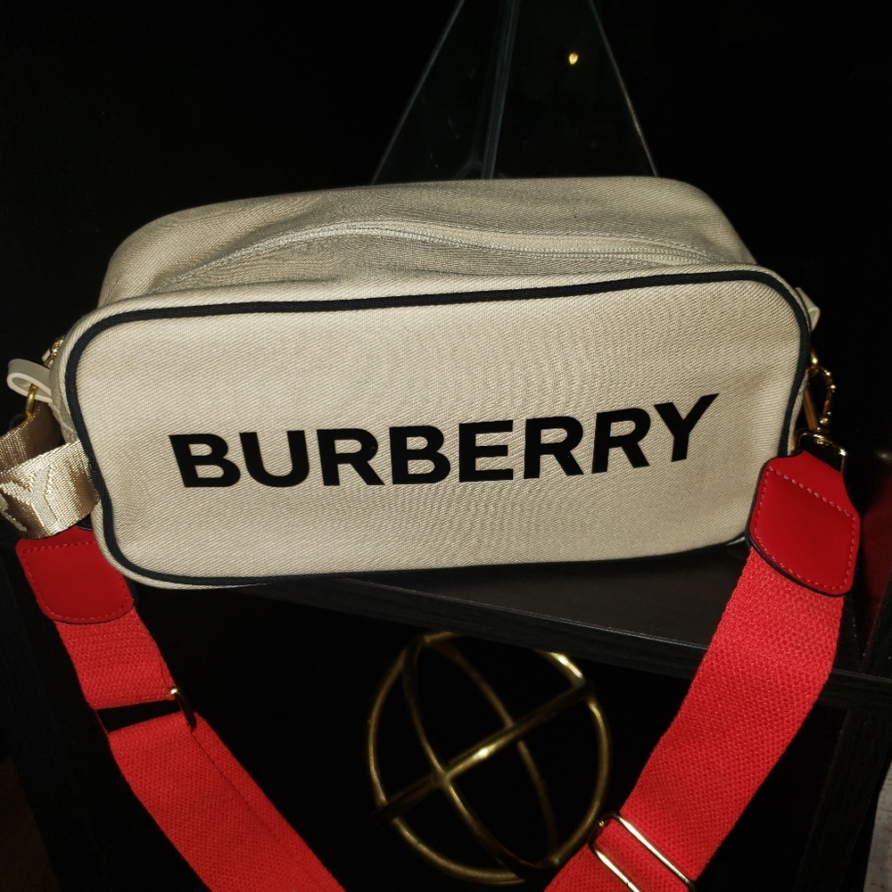 Brand new Burberry Conveted Cross body